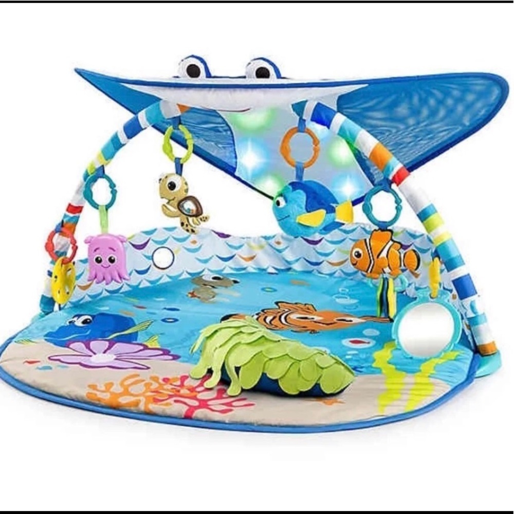Disney finding Nemo Mr Ray lights and music gym